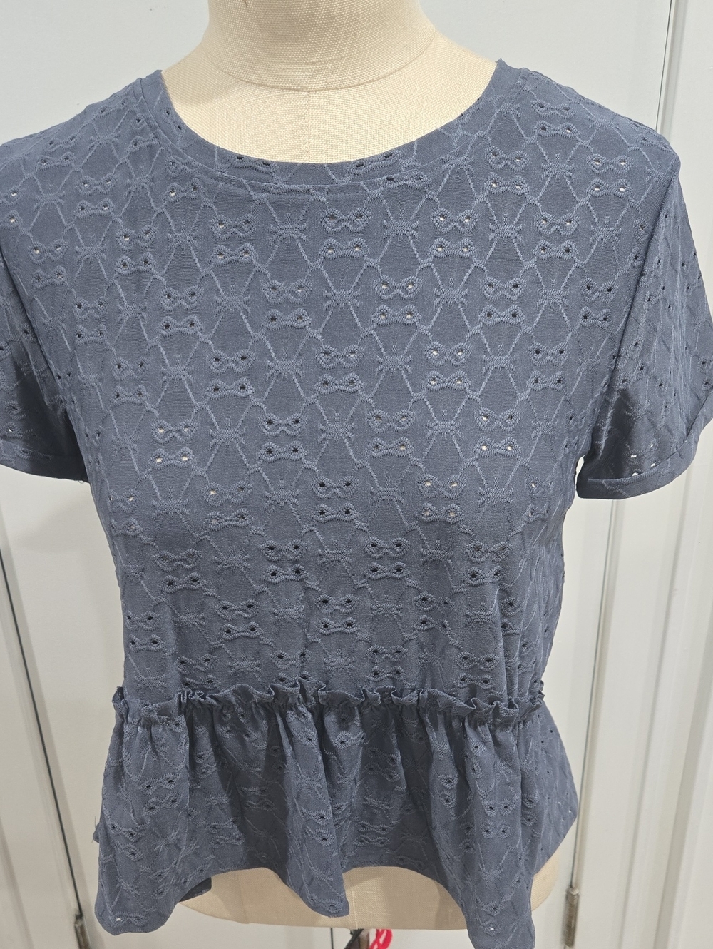 Wallflower Grissaille Ruffles Hem Peplum Top M